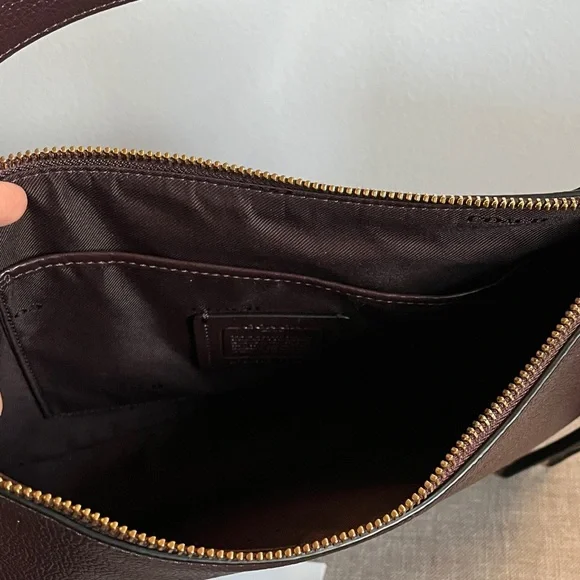 Coach Oxblood Leather Shoulder Bag with Crossbody strap (Sutton Crossbody) - Picture 4 of 6